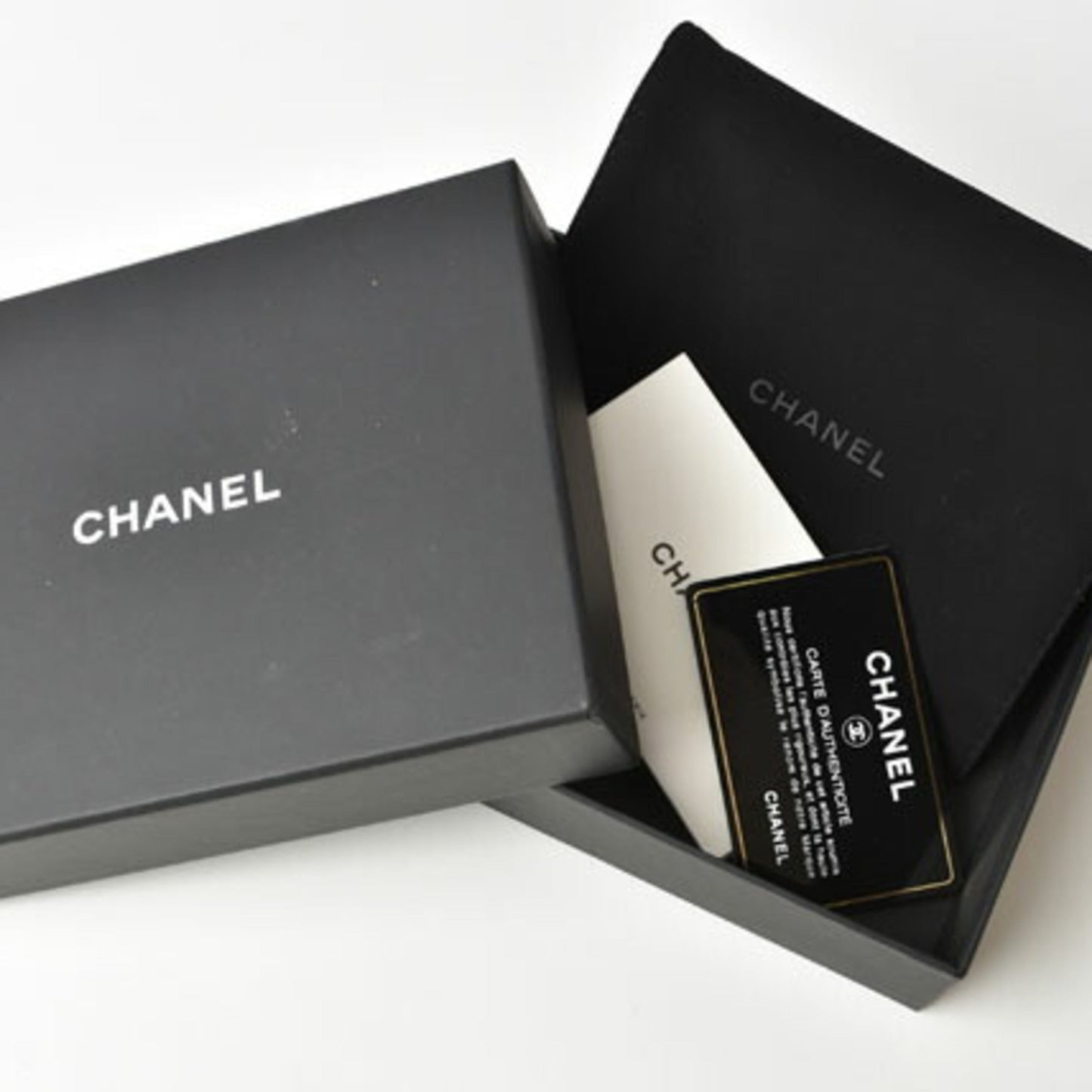 Chanel wallet  here mark caviar skin dark red