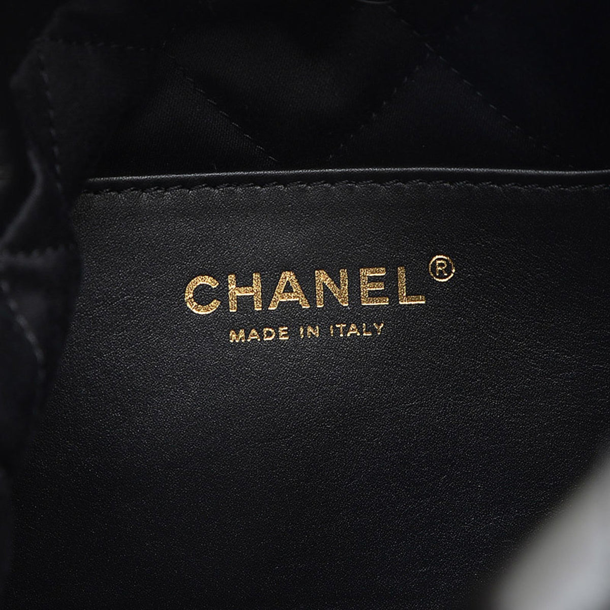 Chanel22 mini handBag chain shoulder calfskin black AS3980