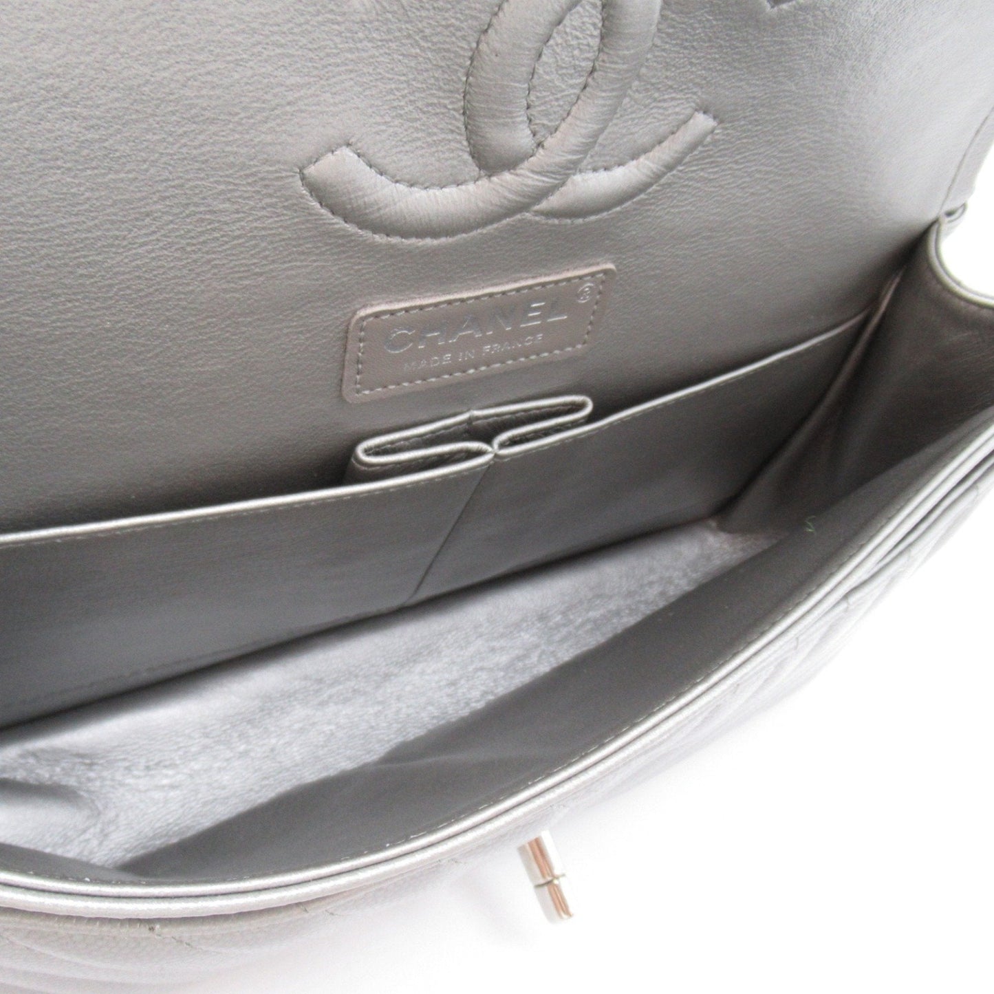 CHANEL V-stitched ChainShoulder Silver Caviar Skin (Grained Calf)