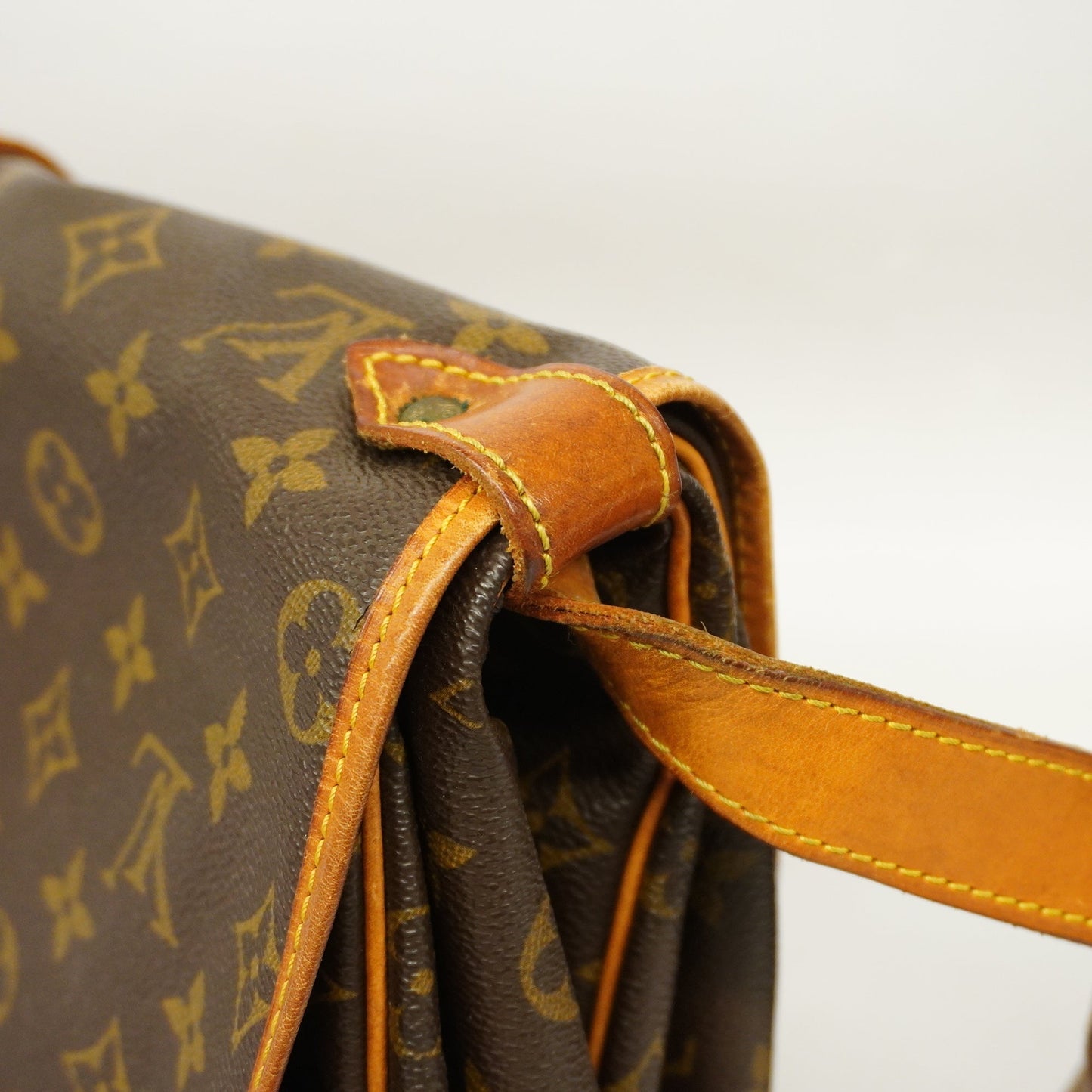 LOUIS VUITTONAuth  Monogram Saumur 35 M42254 Women's Shoulder Bag