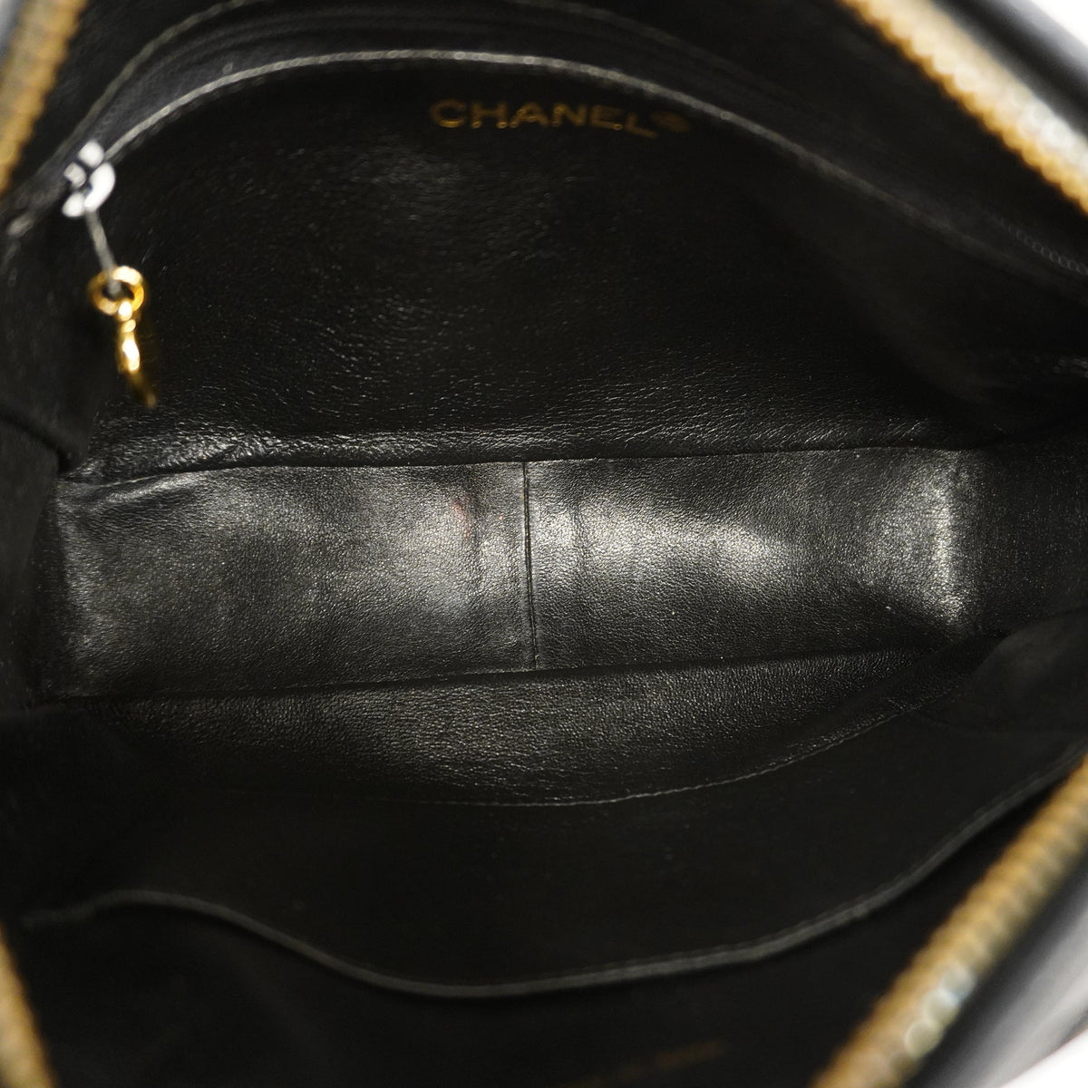 ChanelAuth  Matelasse Chain Shoulder With Fringes Leather Shoulder Bag Black