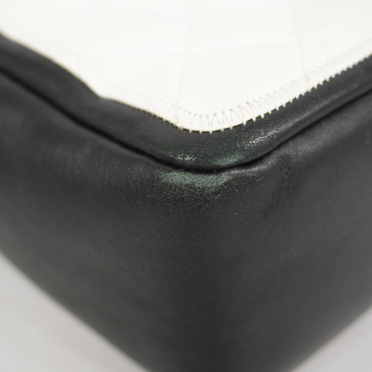 ChanelAuth  Matelasse Chain Shoulder Women's Leather Shoulder Bag