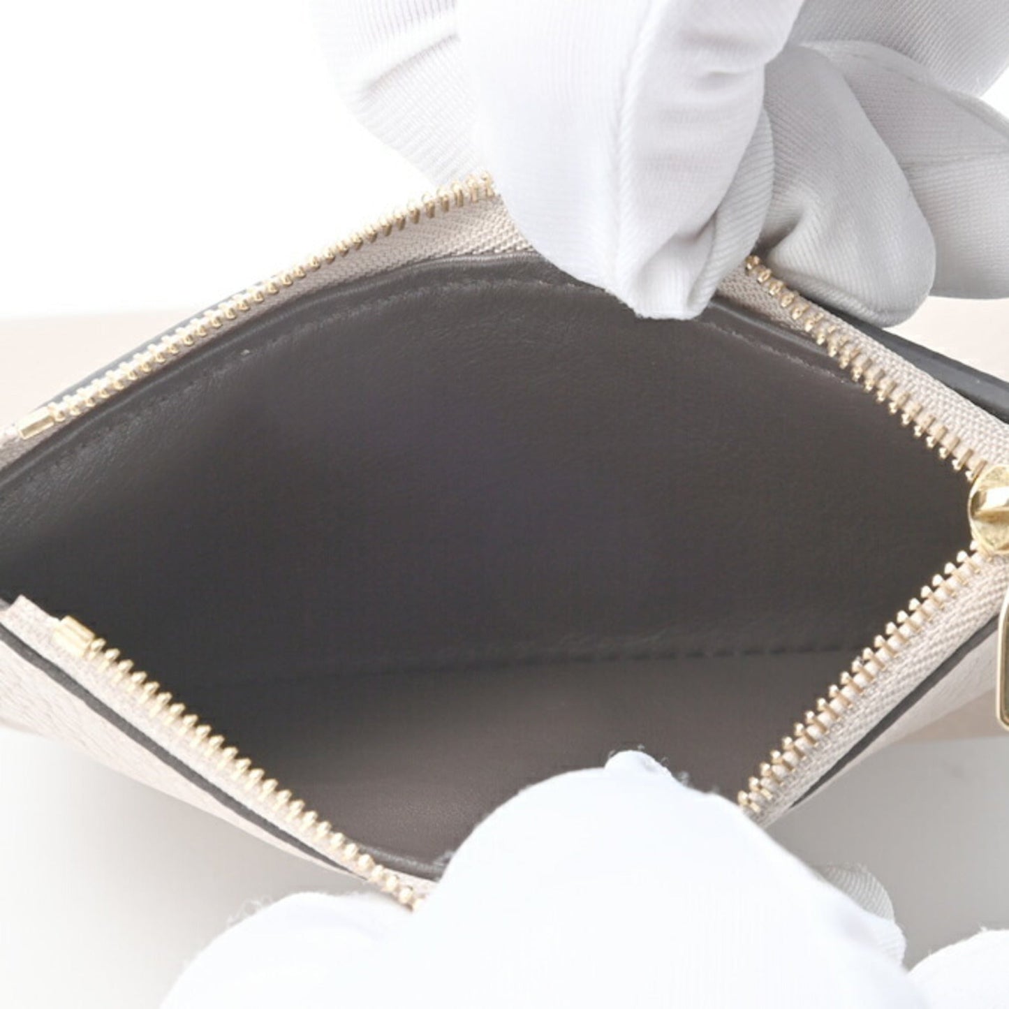 LOUIS VUITTON Portefeuille Capucines Wallet M62159 Galle