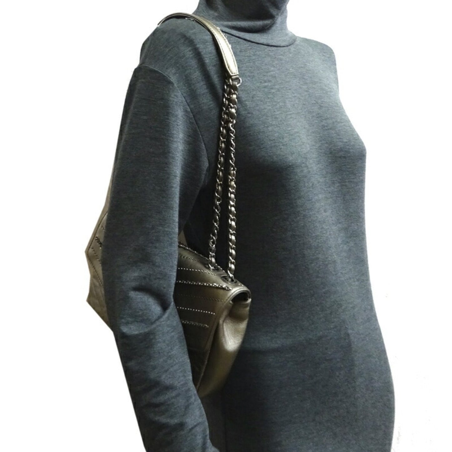 Chanel V-stitch chain shoulder 23 ladies bag leather grey