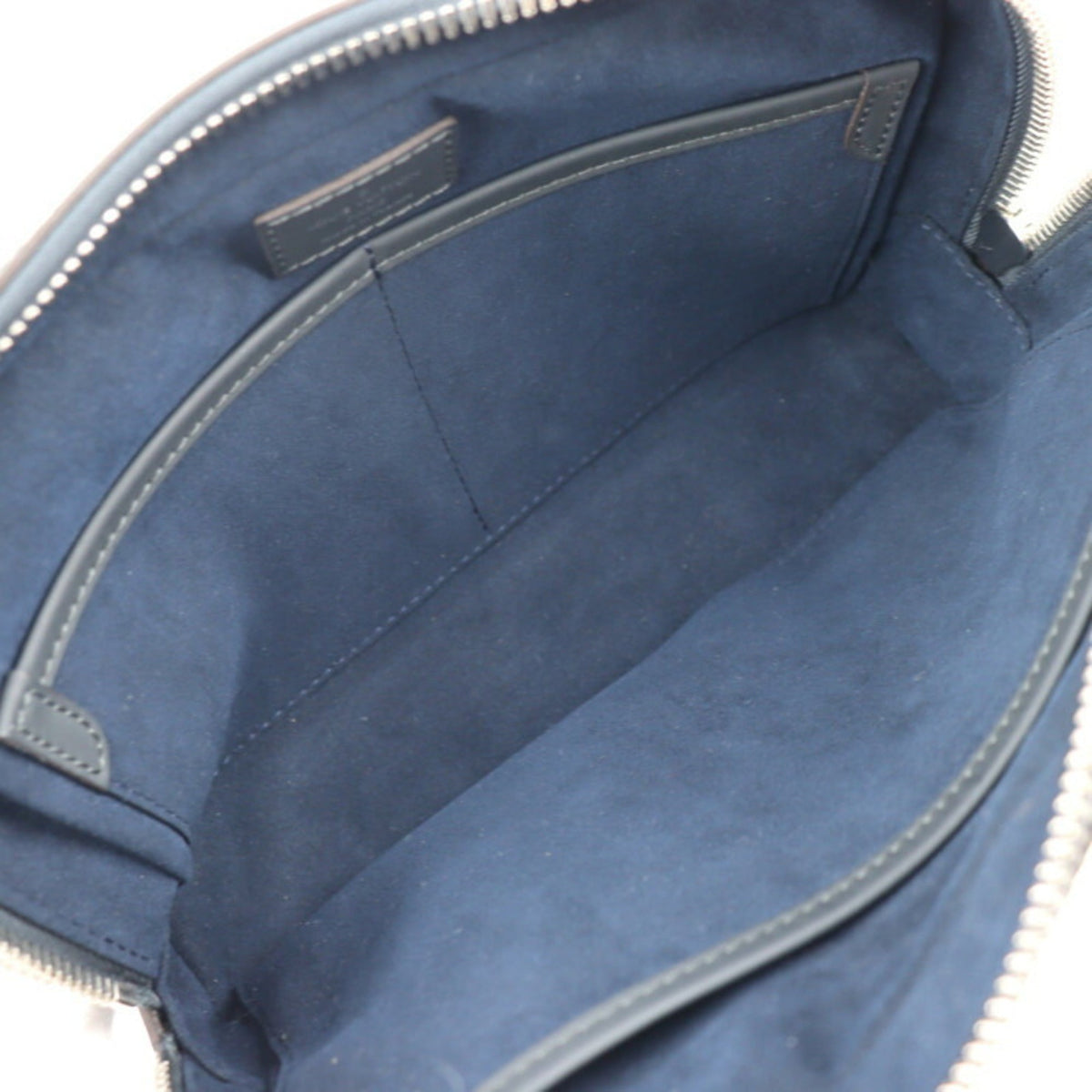 LOUIS VUITTON Neo Hoche Second Bag M54047 Epi Leather Blue Nuit Silver Hardware Wristlet Clutch Pouch Vuitton
