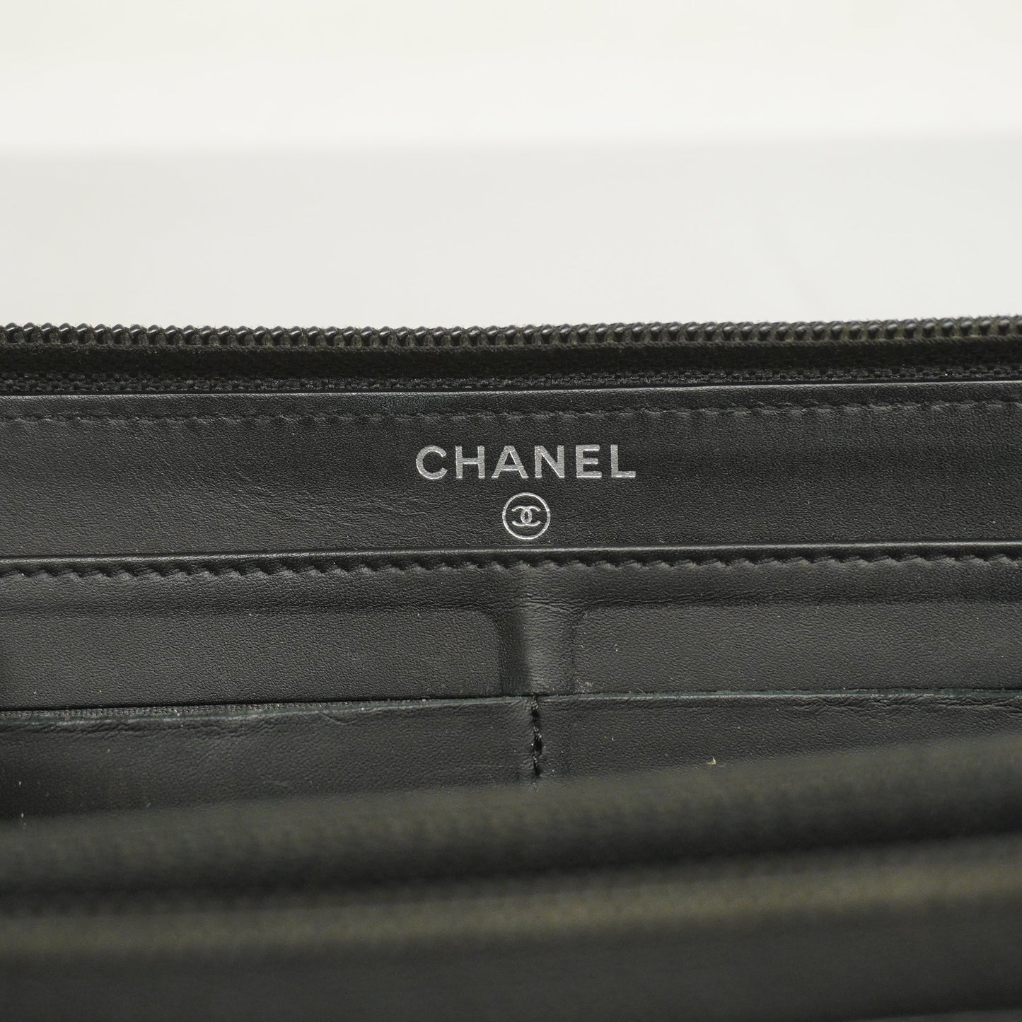 ChanelAuth  Long Wallet [bi-fold] Gold Hardware Women's Caviar Leather Long Wall