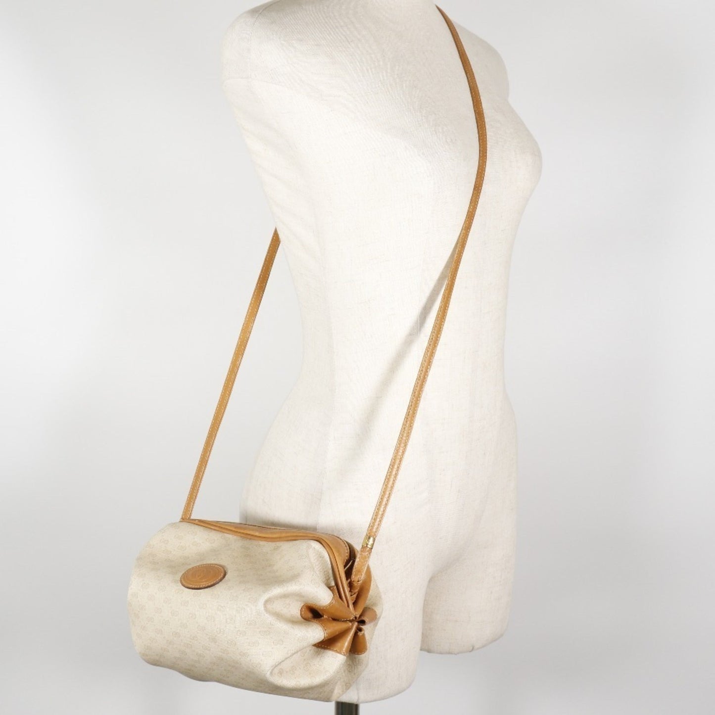 GUCCI Old  Shoulder Bag 077-115-5770 PVC Coated Canvas Made in Italy Beige Crossbody Zipper Women's