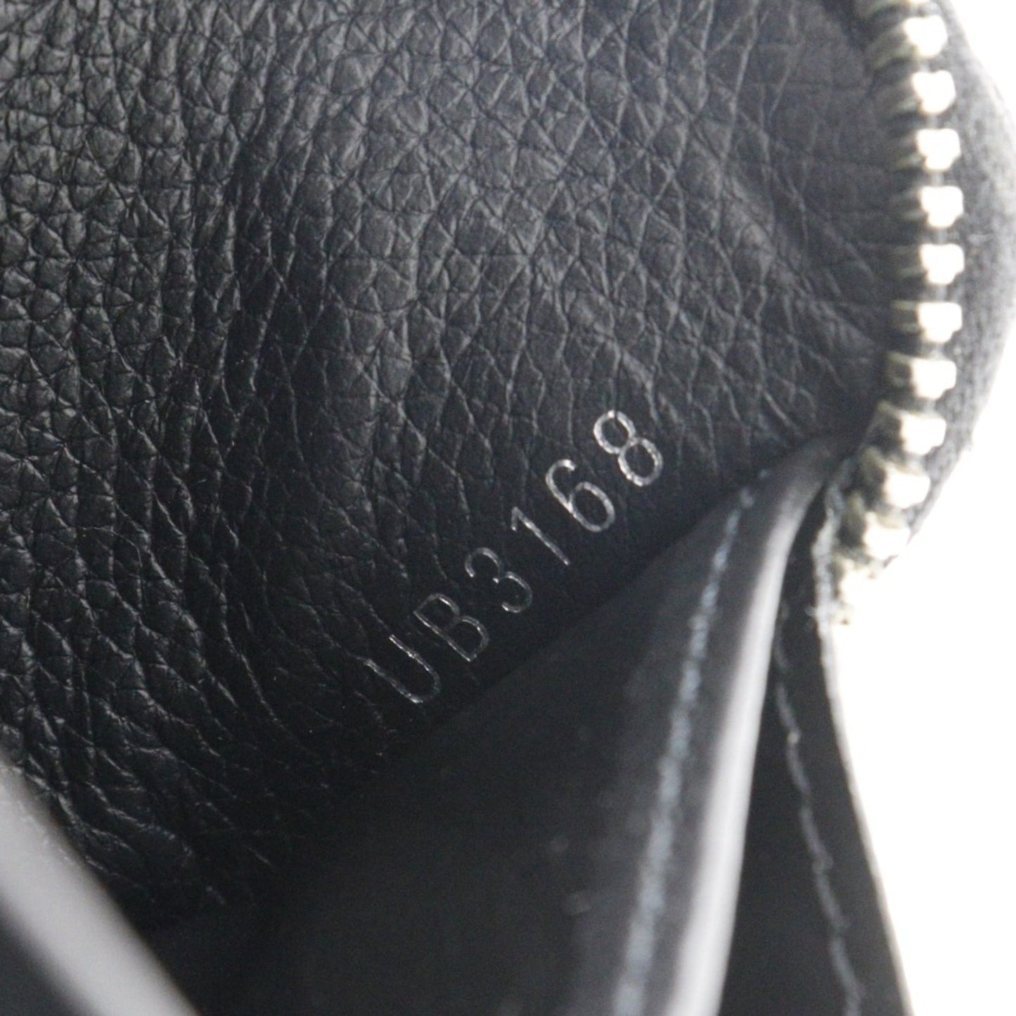 LOUIS VUITTON Portefeuille Lock Me Long Wallet Zippy Leather Black UB3168 Ladies