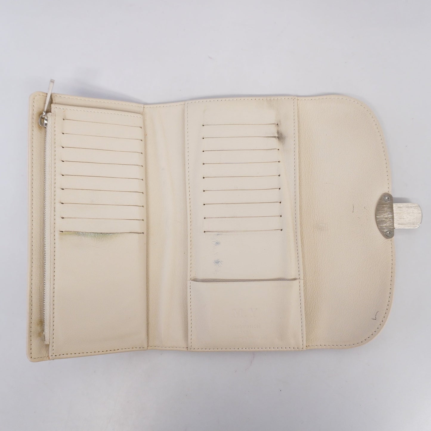 LOUIS VUITTONAuth  Mahina Portefeuilles Amelia M58156 Women's Long Wallet Blanc