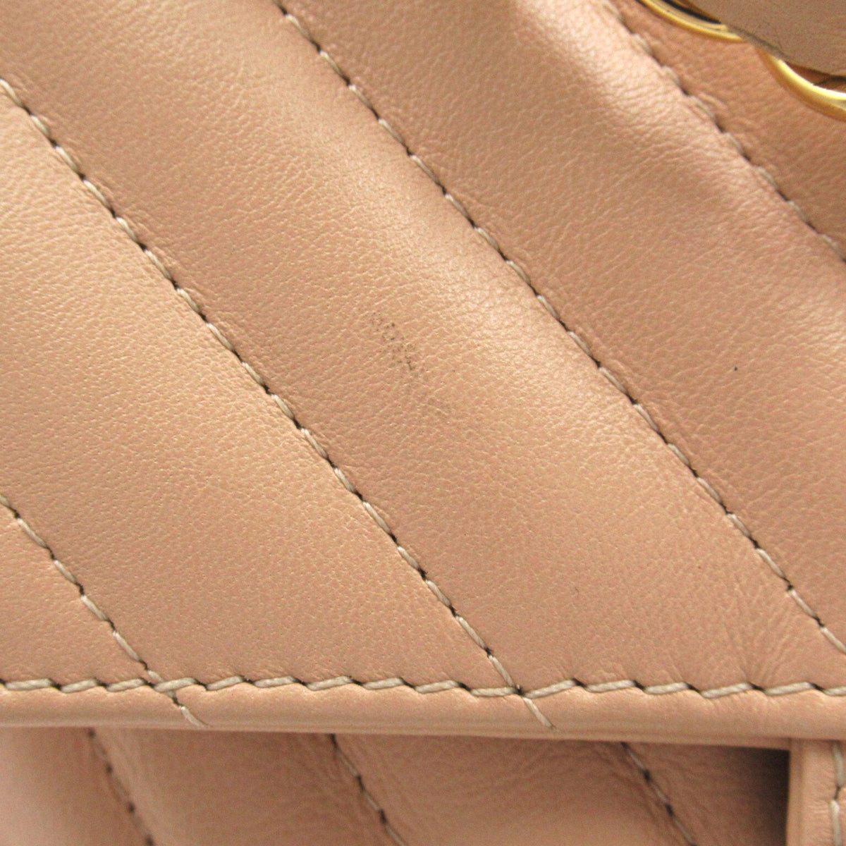 CHANEL V-stitch Rucksack Beige leather