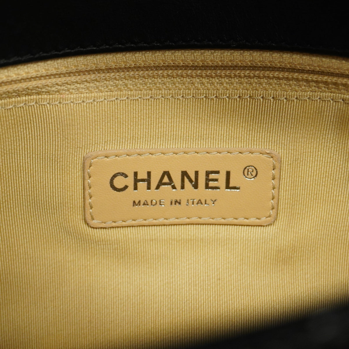 ChanelAuth  Matelasse Boy  Chain Shoulder Women's Shoulder Bag