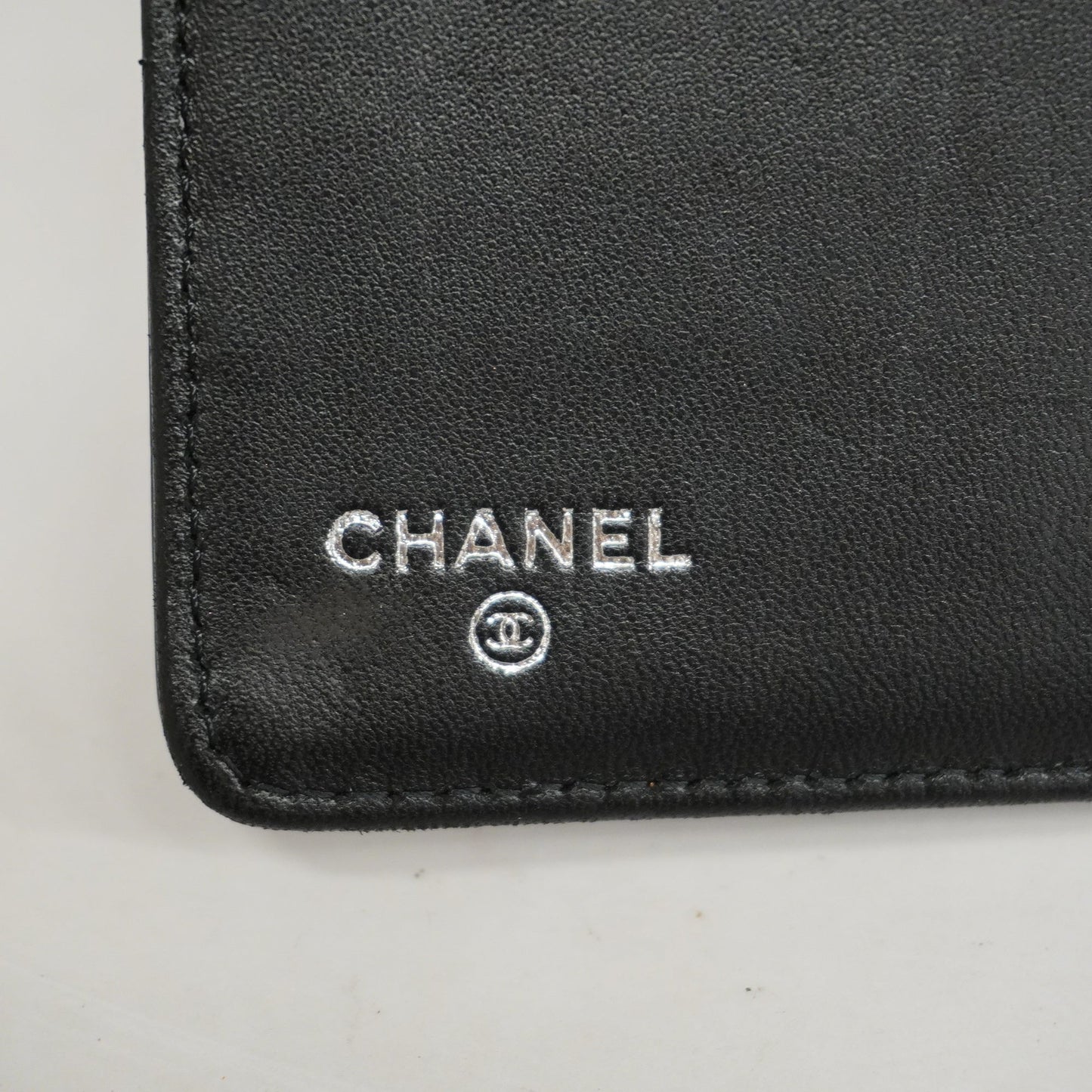 ChanelAuth  Icon Silver Metal Fittings Women's Patent Leather Long Wallet