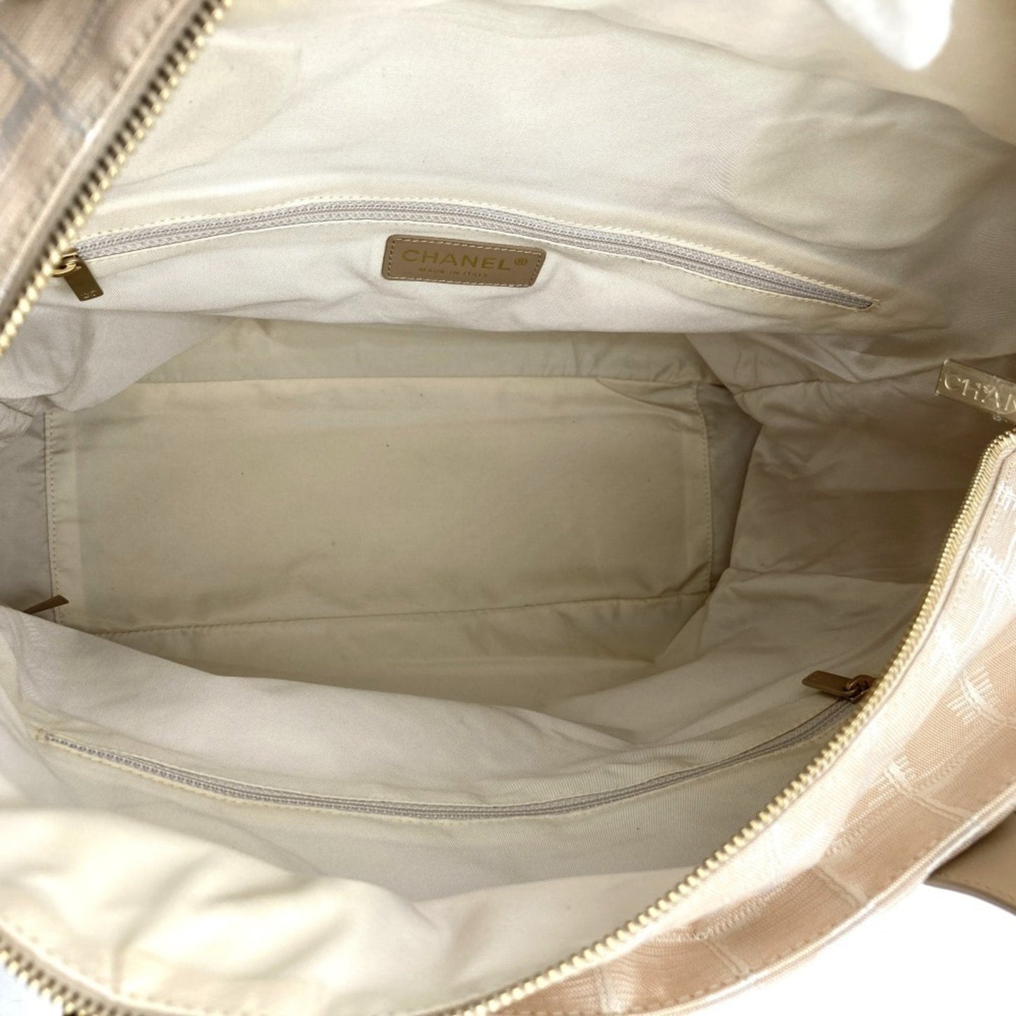 CHANEL New Travel Tote Bag Handbag Beige Nylon Women's /Seal Included