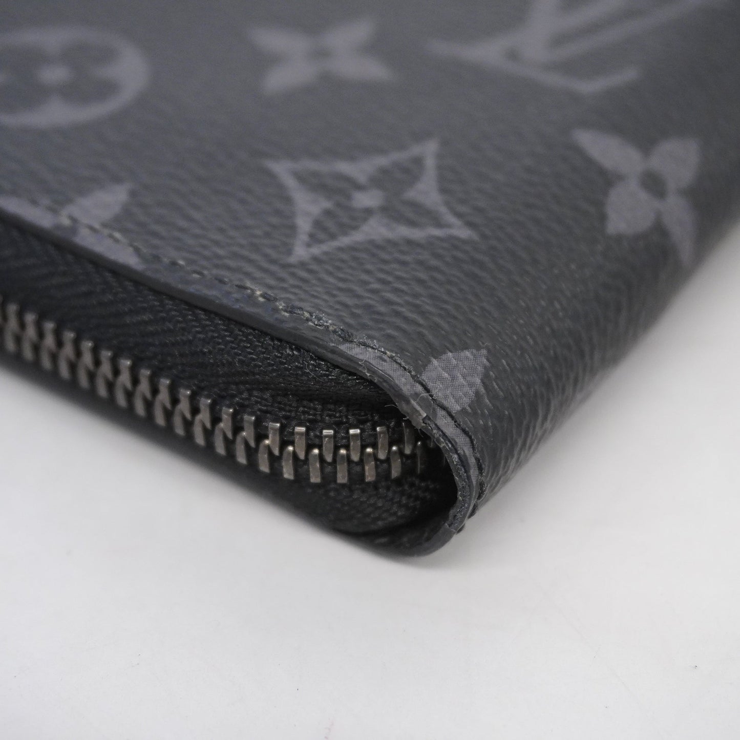 LOUIS VUITTONAuth  Monogram Eclipse Zippy Wallet Vertical M62295 Men's Wallet