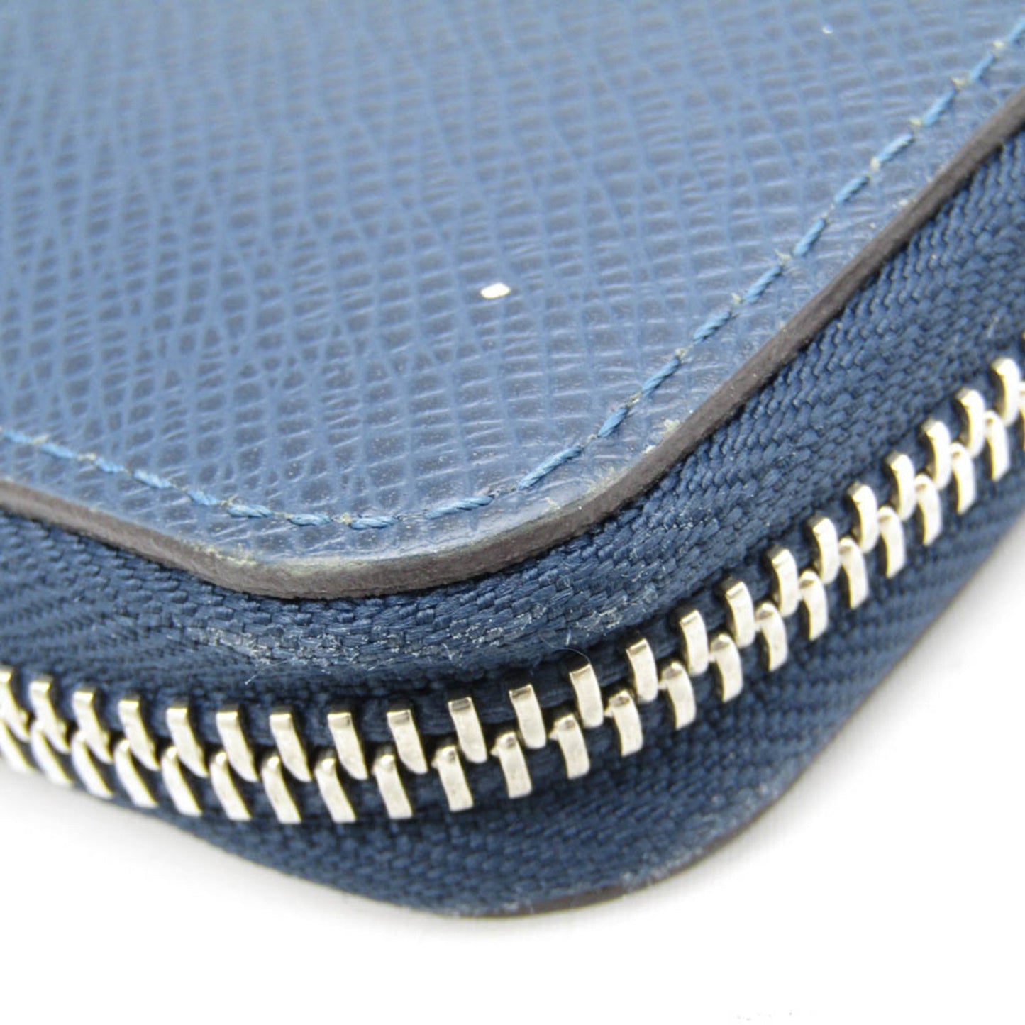 LOUIS VUITTON Taiga Zippy Wallet M32837 Men's Taiga Leather Long Wallet [bi-fold] Navy,Ocean