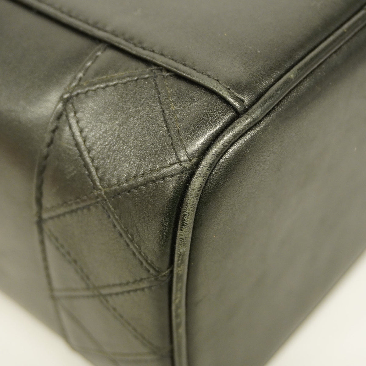ChanelAuth  Bicolor Vanity Bag Women's Leather Vanity Bag Black