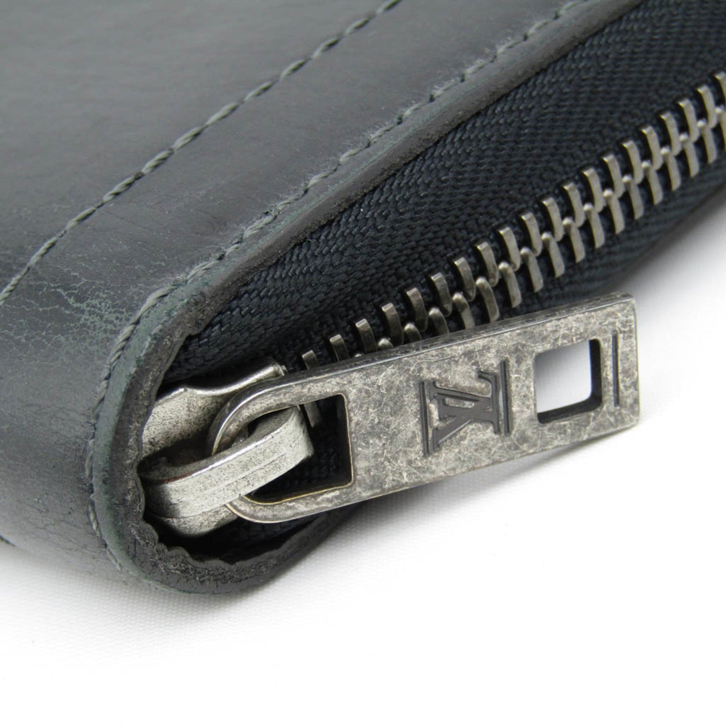 LOUIS VUITTON Zippy Organizer M97026 Men's Utah Leather Long Wallet [bi-fold] Basalt