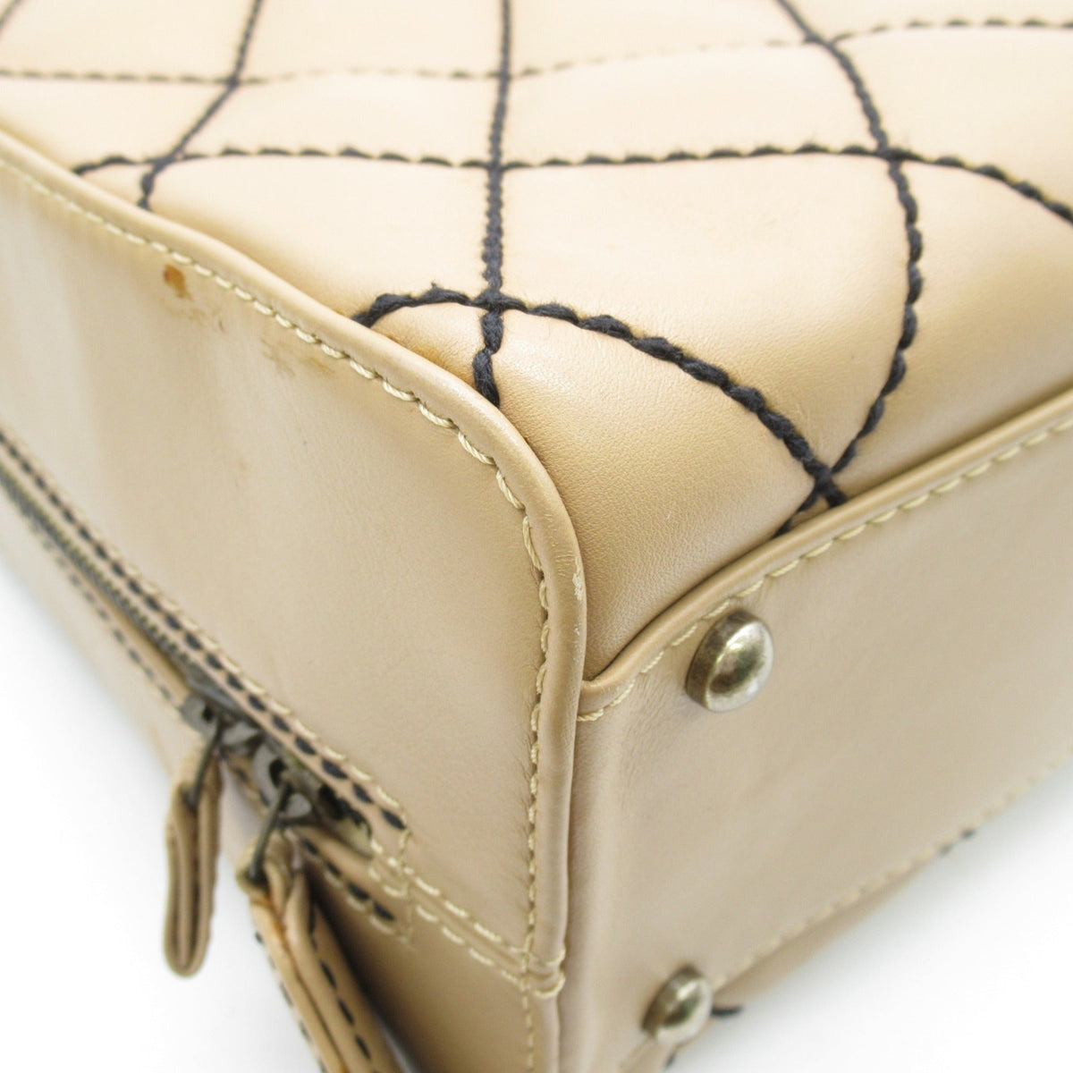 CHANEL Wild Stitch Handbag Beige leather