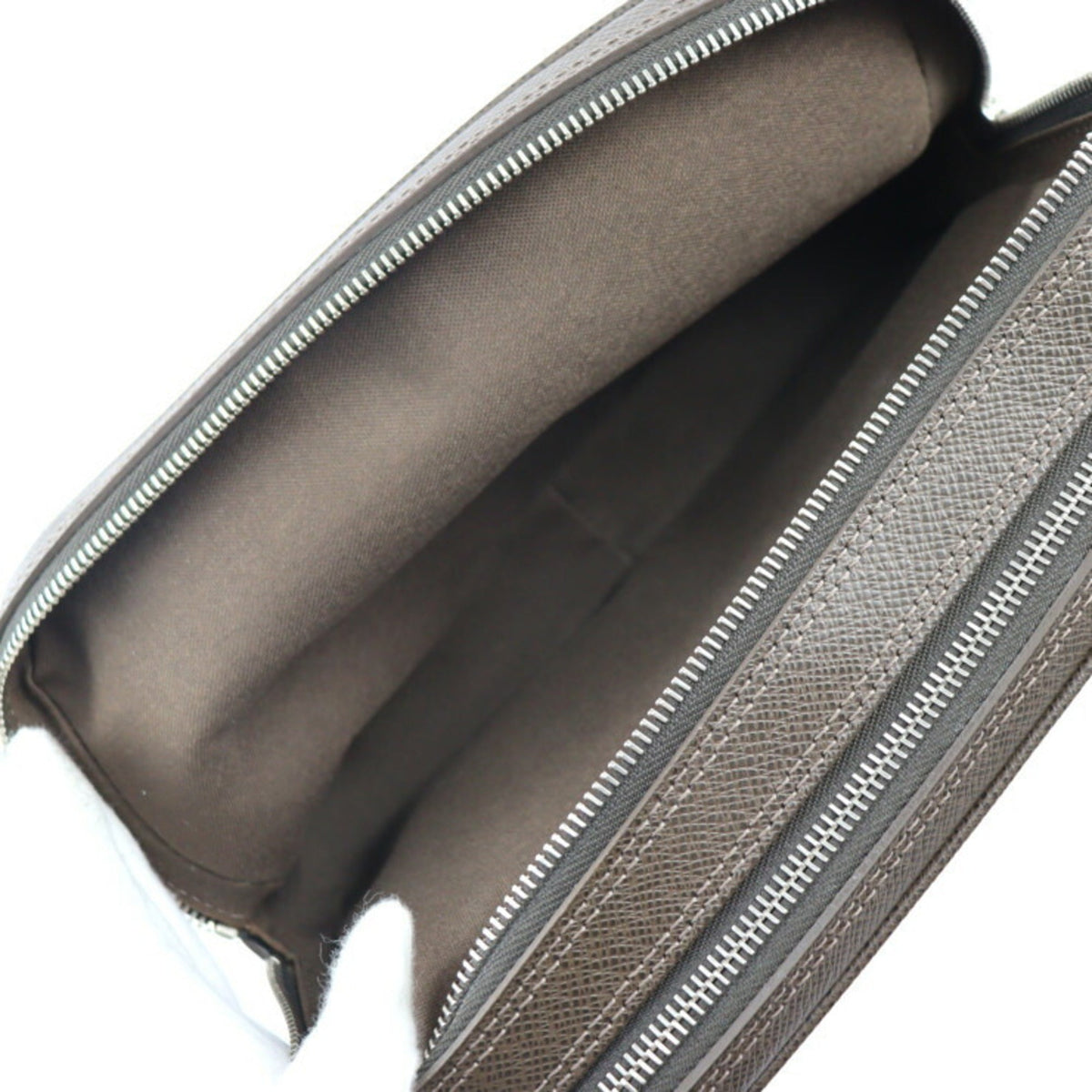 LOUIS VUITTON Pavel Second Bag M31148 Taiga Grizzly Silver Hardware Wristlet Clutch Pouch