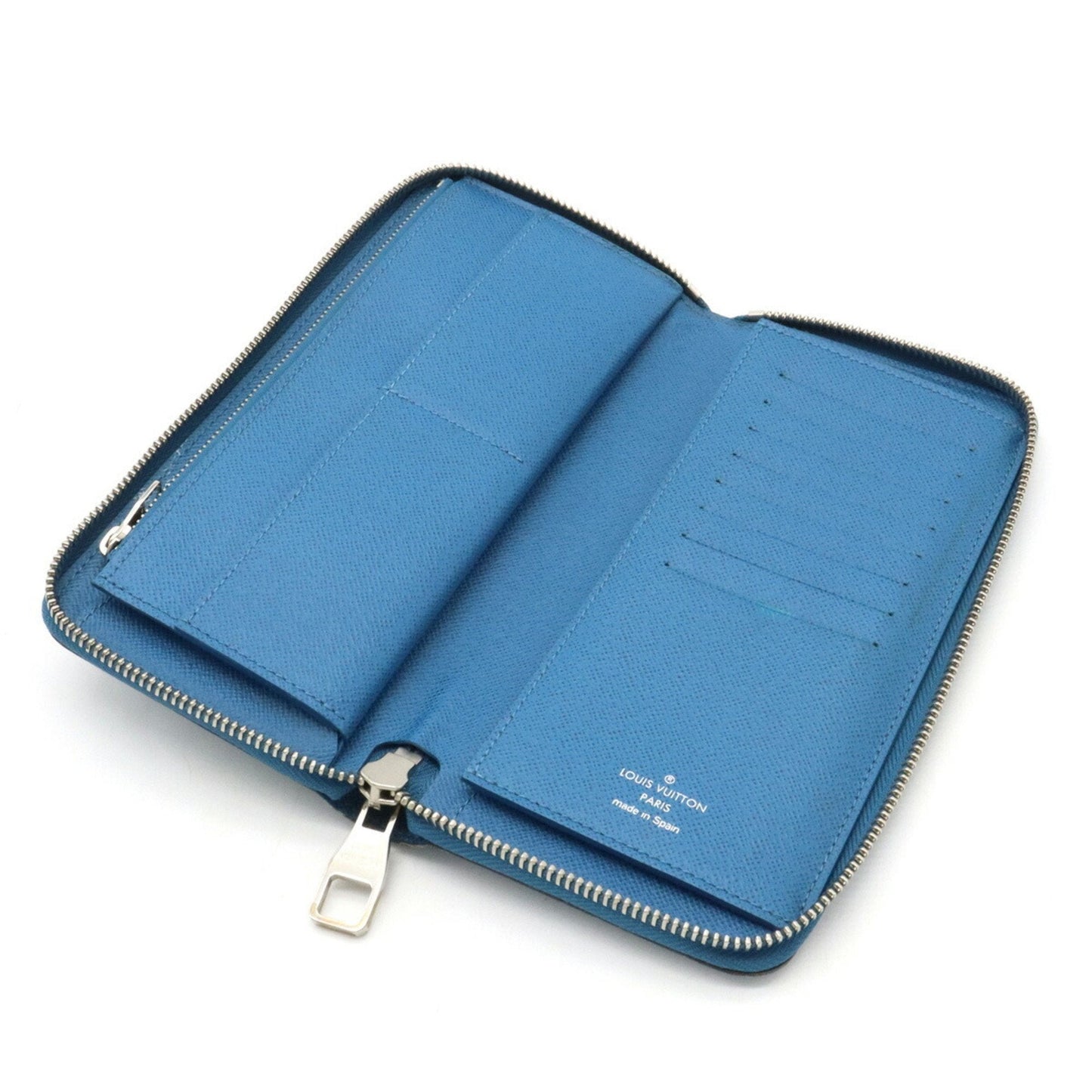 LOUIS VUITTON Taiga Zippy Vertical Round Long Wallet Iceberg M32836