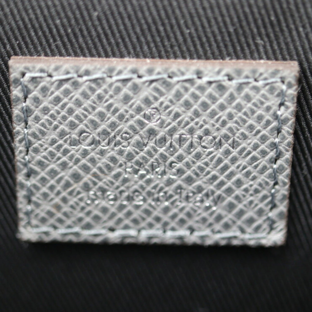 LOUIS VUITTON New Flap Messenger Shoulder Bag M30808 Taiga Gray Silver Hardware 2023 Current Product Vuitton