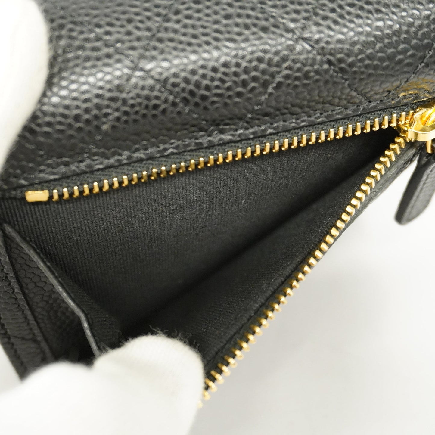 Chanel[3ca0380]   tri-fold wallet Matelasse caviar skin black gold metal
