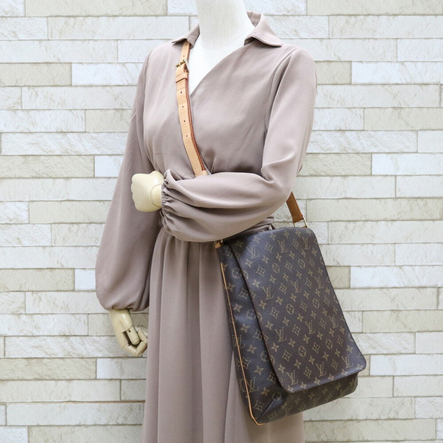 LOUIS VUITTON Shoulder Bag Monogram Musette M51256 Brown Women's Canvas