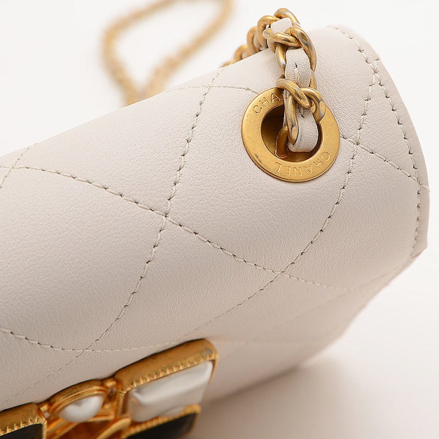 Chanel Matelasse Chain Shoulder Bag Beaded Leather White