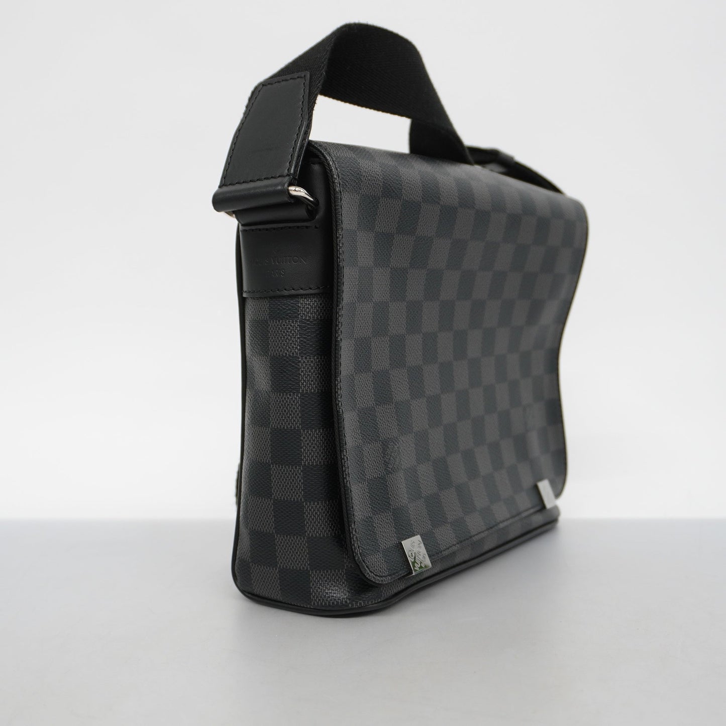 LOUIS VUITTONAuth  Damier Graphite District PM N41028 Men's Shoulder Bag