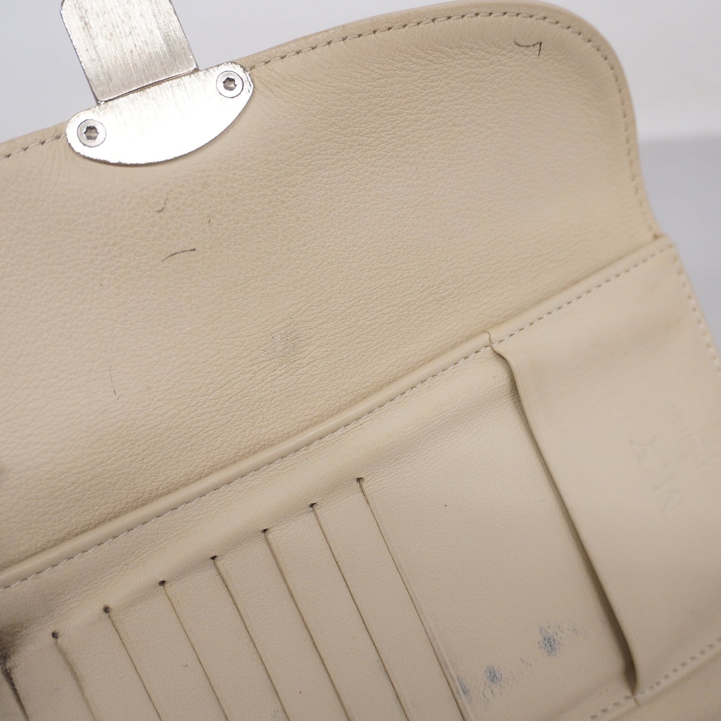 LOUIS VUITTONAuth  Mahina Portefeuilles Amelia M58156 Women's Long Wallet Blanc