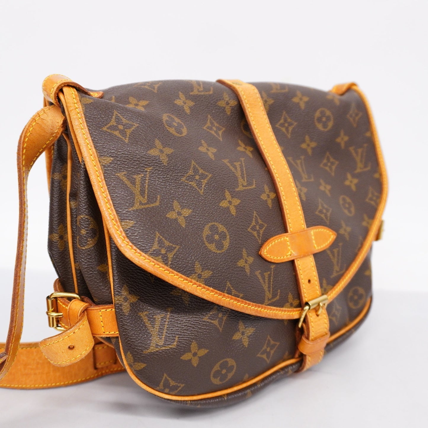 LOUIS VUITTONAuth  Monogram Saumur 30 M42256 Women's Shoulder Bag