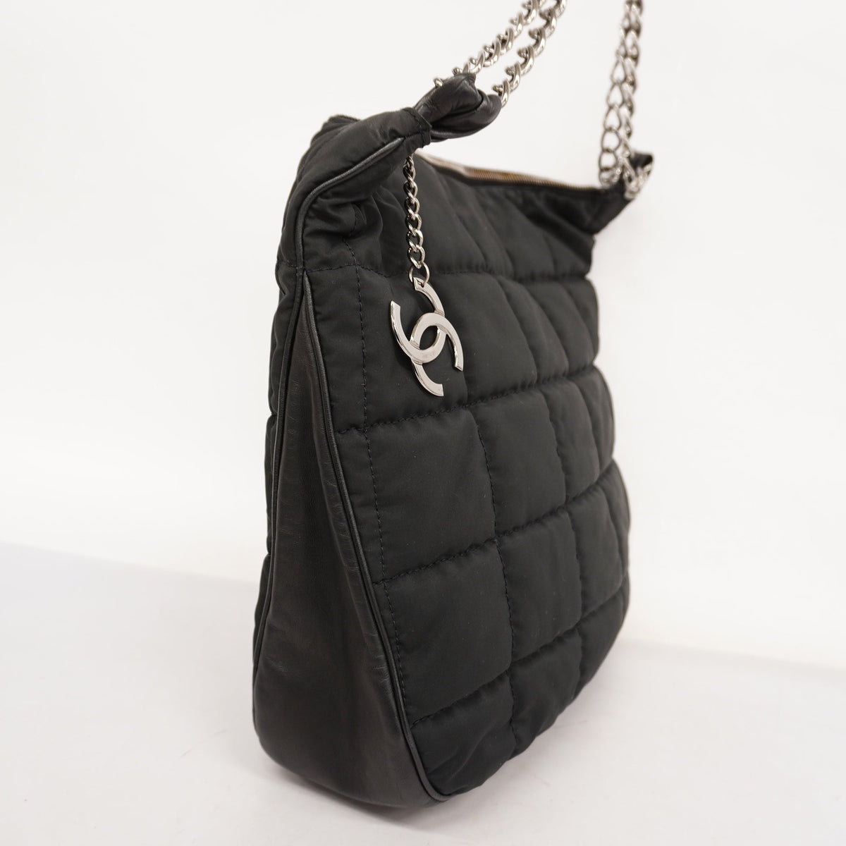 ChanelAuth  Chocolate Bar Chain Shoulder Women's Nylon Shoulder Bag Black