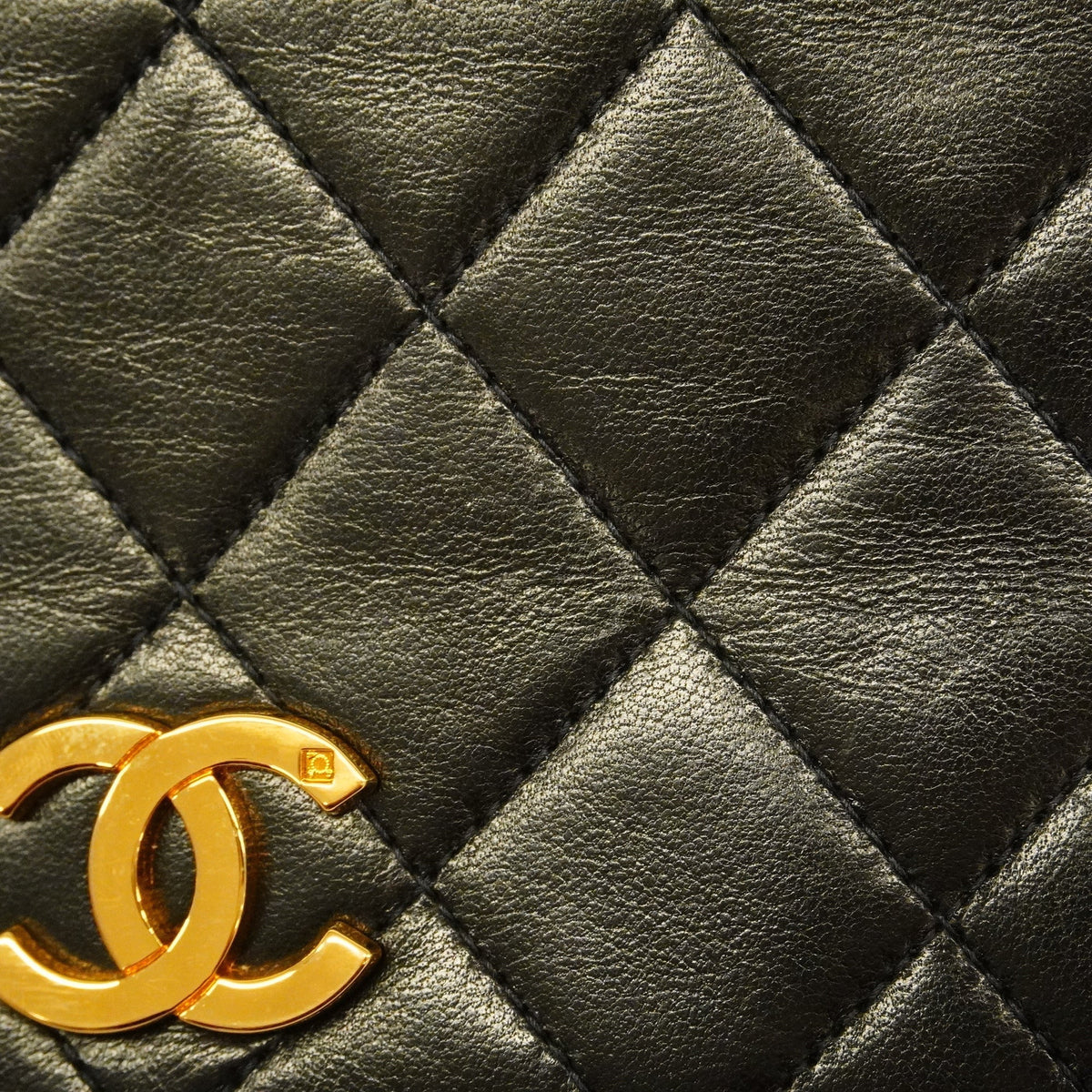 ChanelAuth  Matelasse Chain Shoulder Women's Leather Shoulder Bag Black