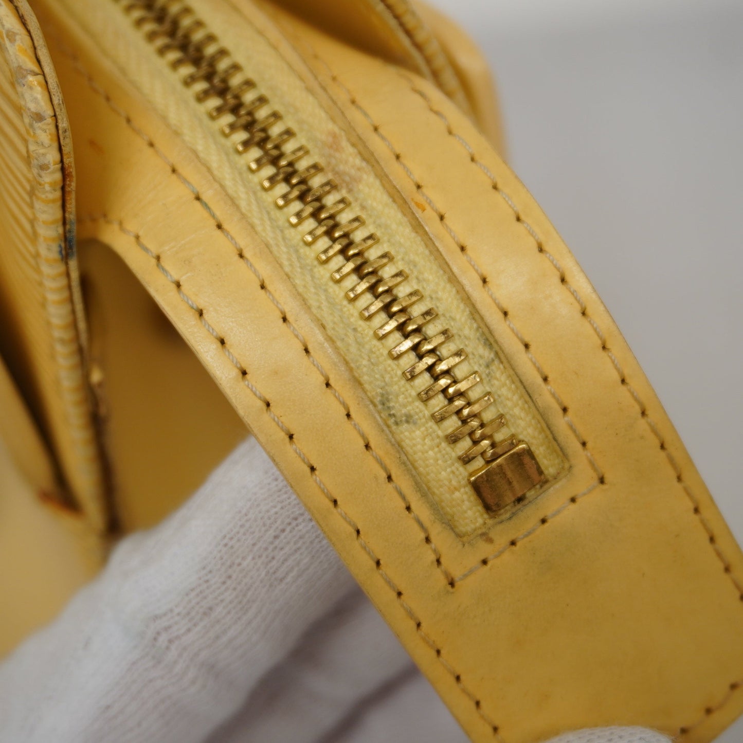 LOUIS VUITTONAuth  Epi Croisette PM Vanilla M5249A Women's Tote Bag