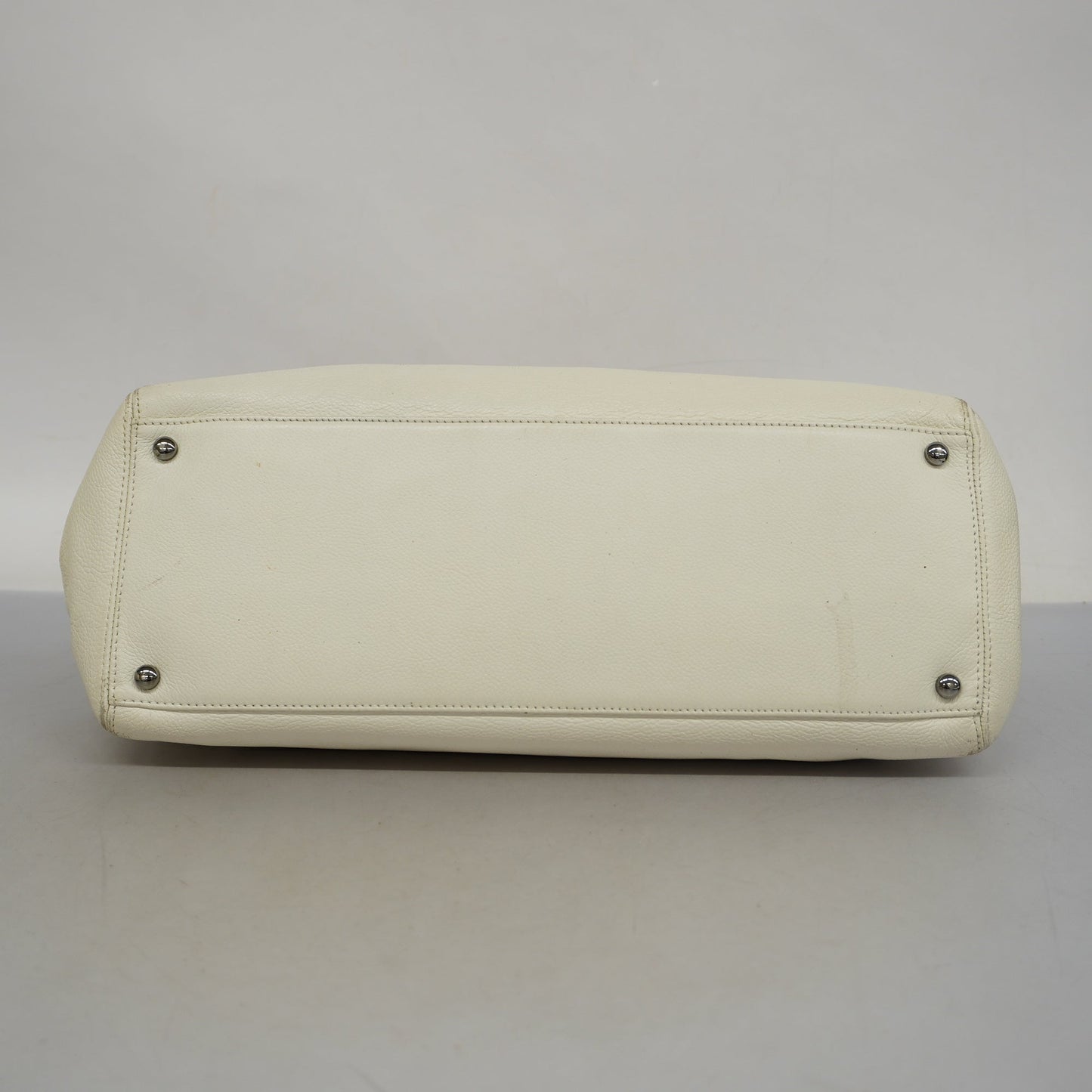 ChanelAuth  2.55 2.55/ Matelasse Women's Leather Tote Bag White