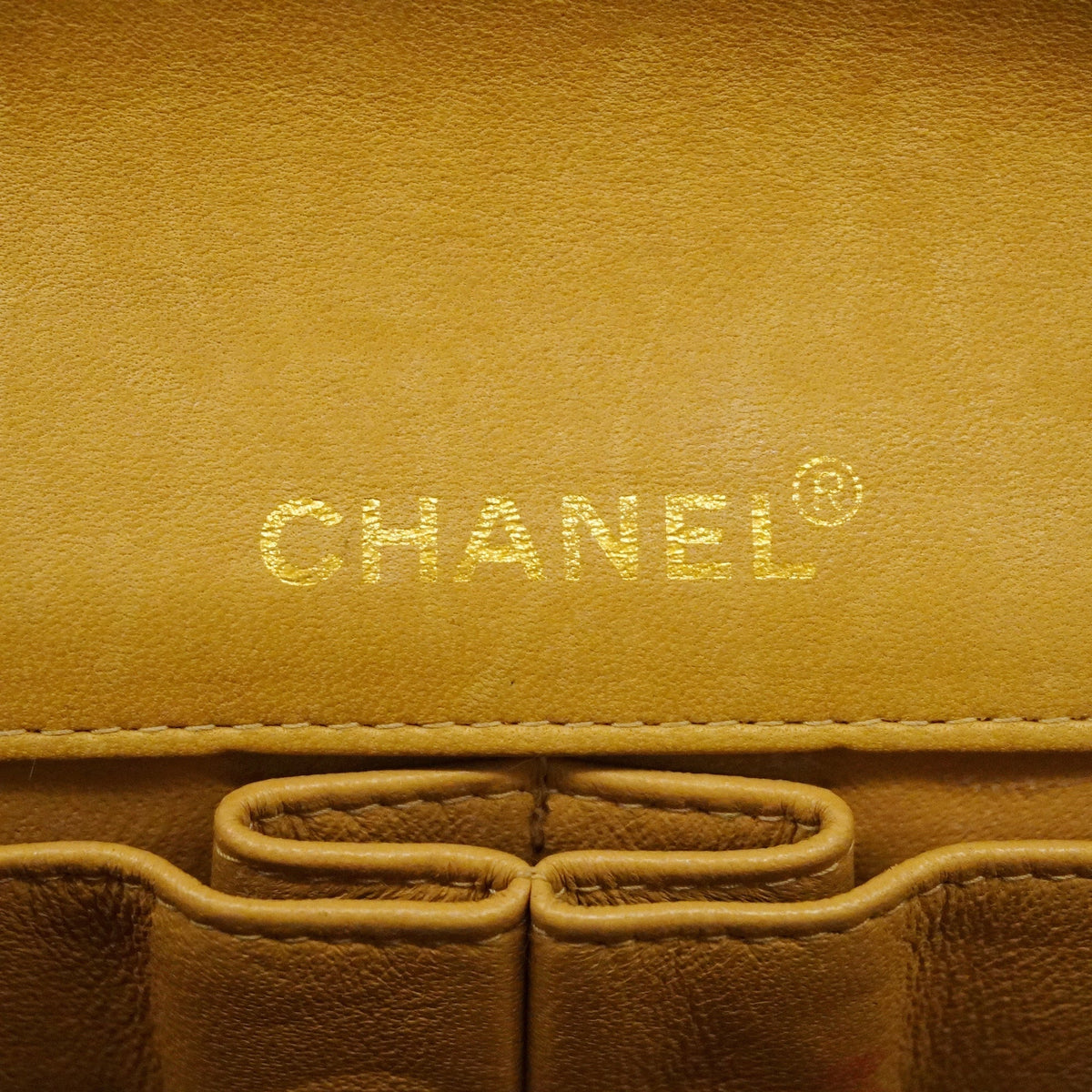 ChanelAuth  Chocolate Bar Chain Shoulder Women's Leather Shoulder Bag Beige