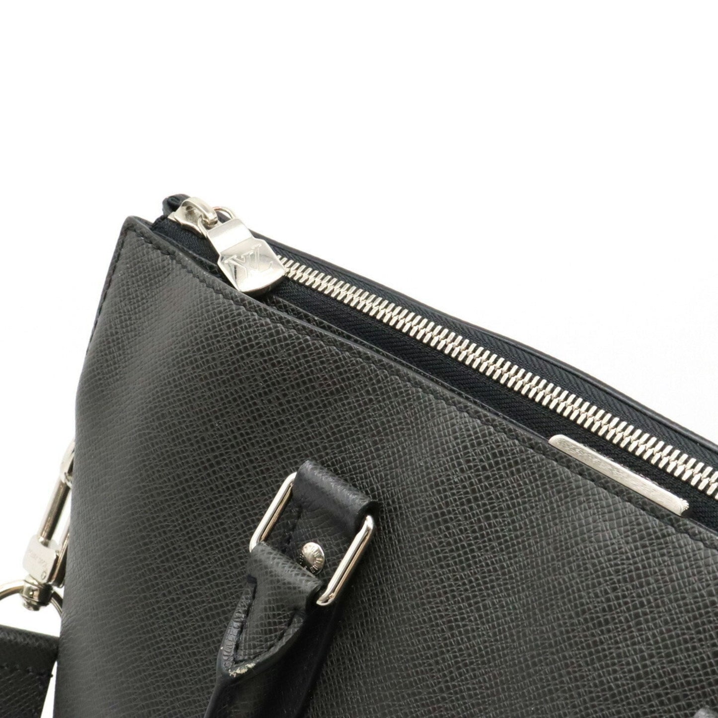 LOUIS VUITTON Taiga Anton Tote Bag Shoulder Leather Noir Black M33433