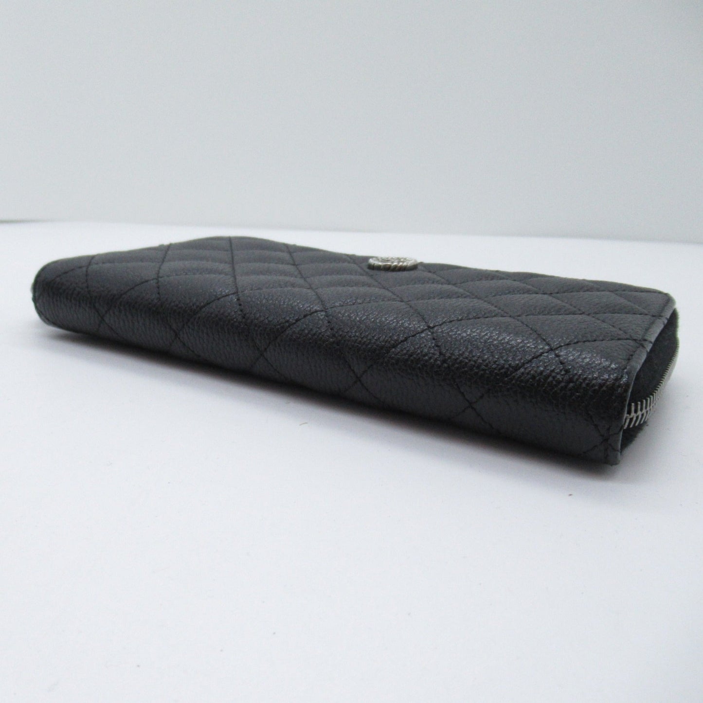 CHANEL Round long wallet Black Caviar Skin (Grained Calf)