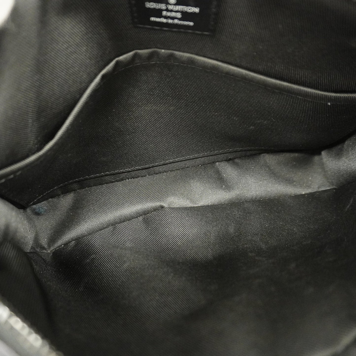 LOUIS VUITTONAuth  Monogram Eclipse Trio Messenger M30848 Men's Shoulder Bag