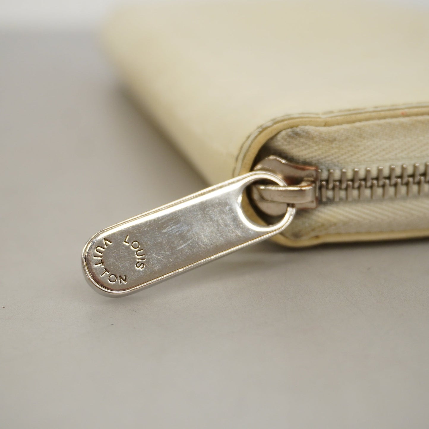 LOUIS VUITTONAuth  Damier Facet Zippy Wallet Creme M94400 Women's Long Wallet