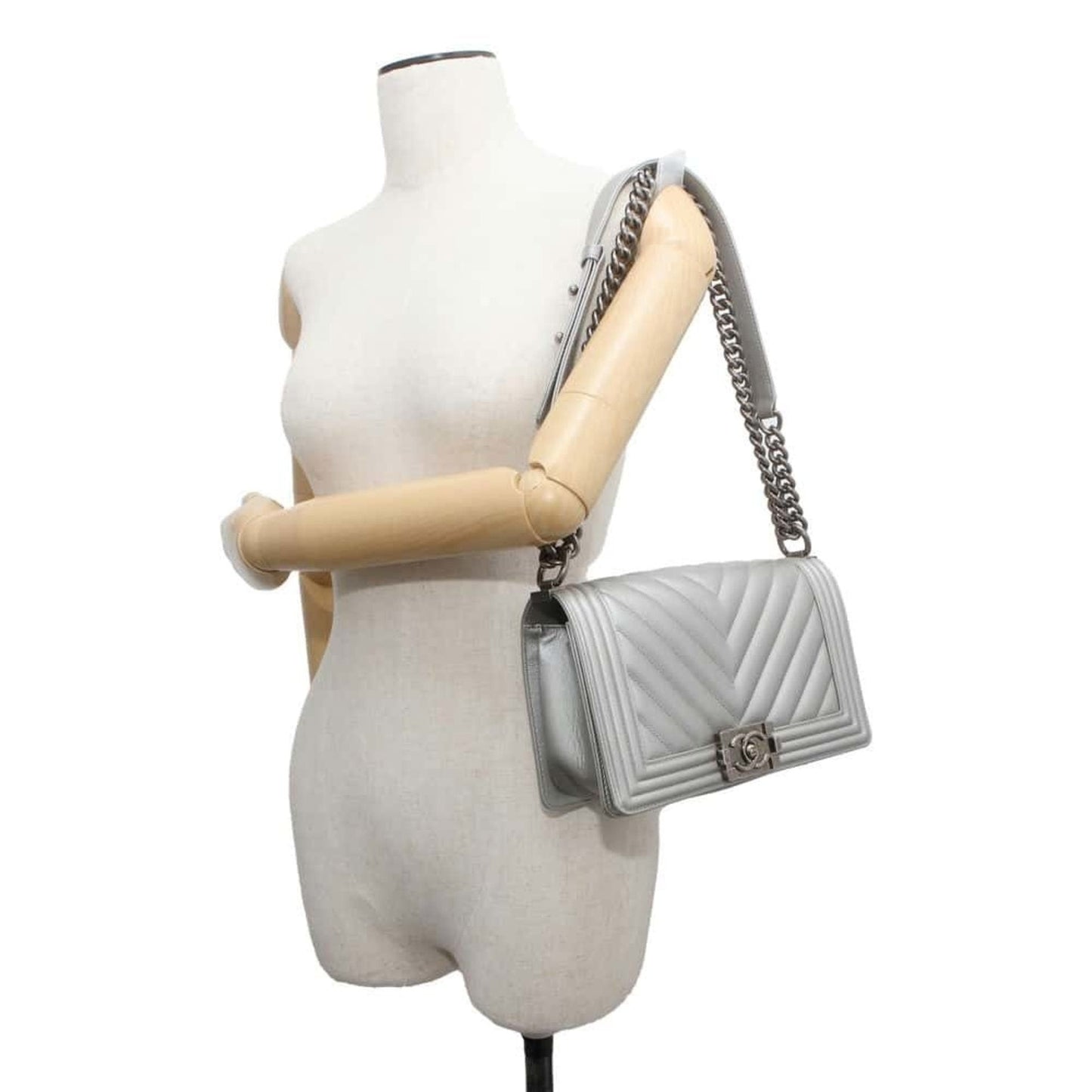 Chanel Chain Shoulder Bag Boy Chevron Caviar Skin A67086 CHANEL V Stitch Women's