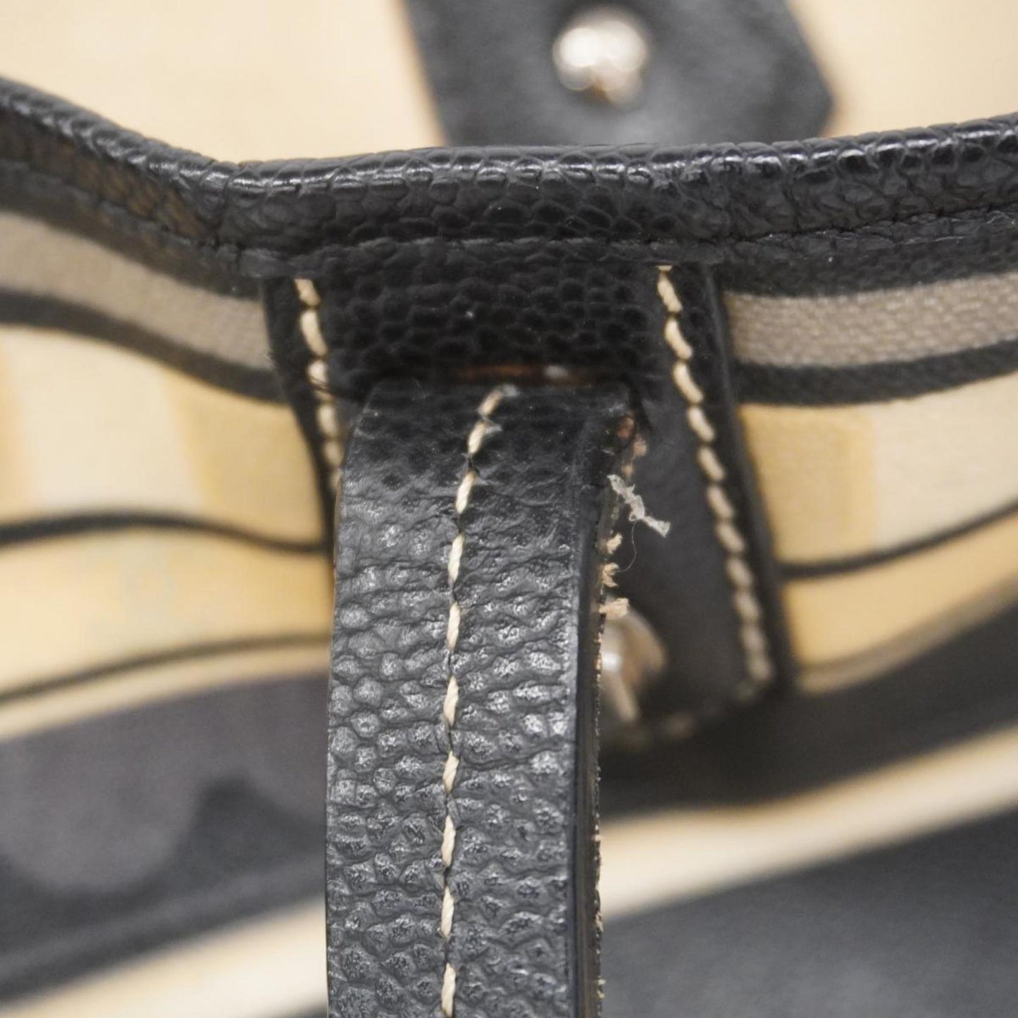 Chanel Tote Bag Central Station Caviar Skin Black Women's