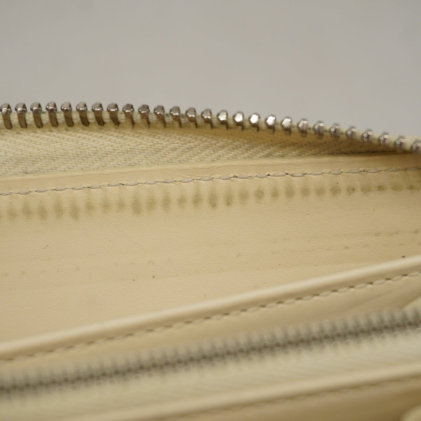 LOUIS VUITTONAuth  Damier Facet Zippy Wallet Creme M94400 Women's Long Wallet