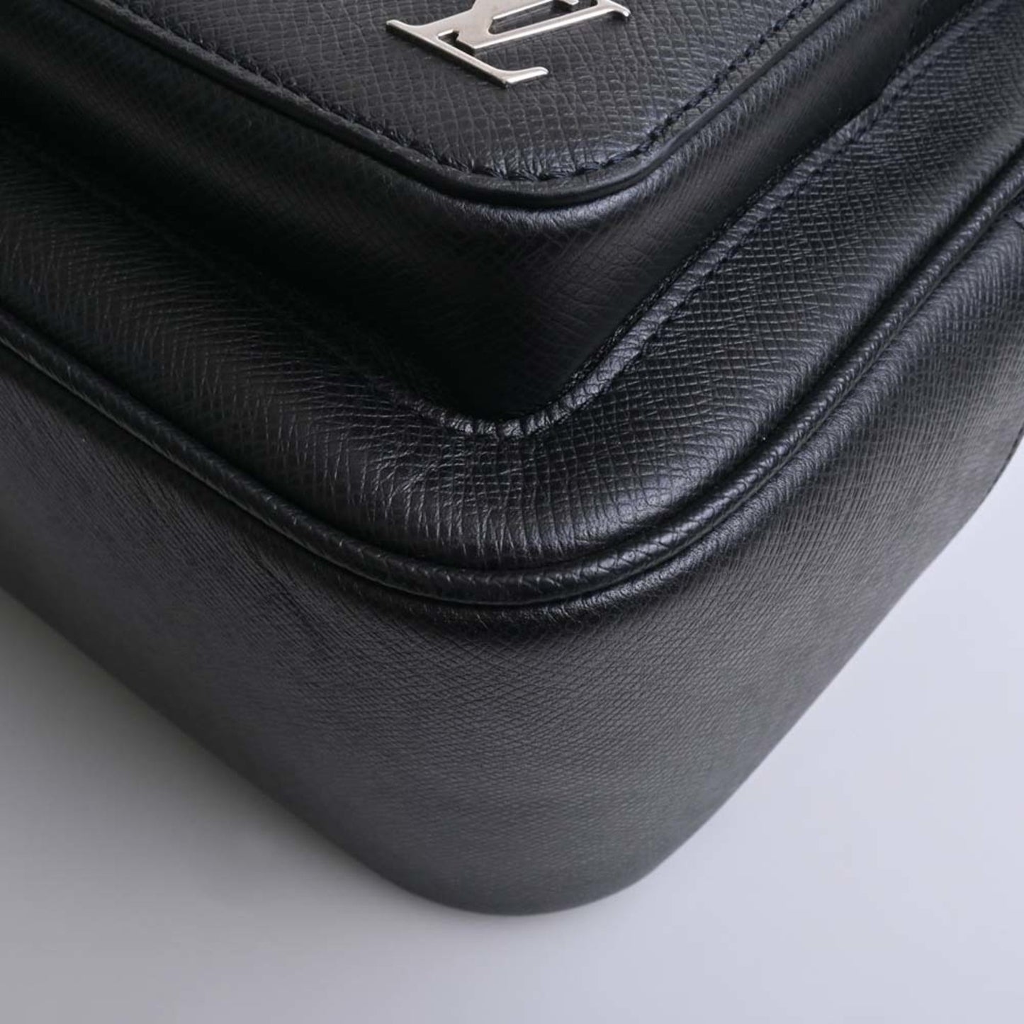 LOUIS VUITTON Taiga Alex Backpack Rucksack M30258 Black Men's