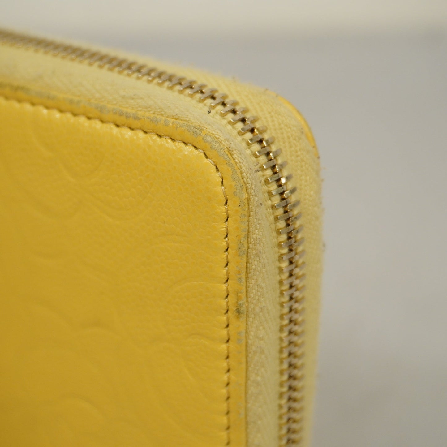 ChanelAuth  Camellia Bi-fold Long Wallet Gold Hardware Leather Yellow