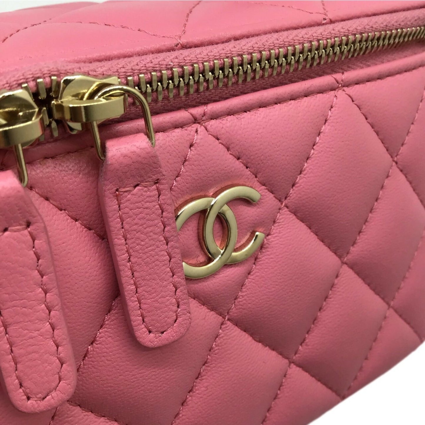 CHANEL Vanity Chain Bag AP2199 Lambskin Pink G Hardware Shoulder Women Men