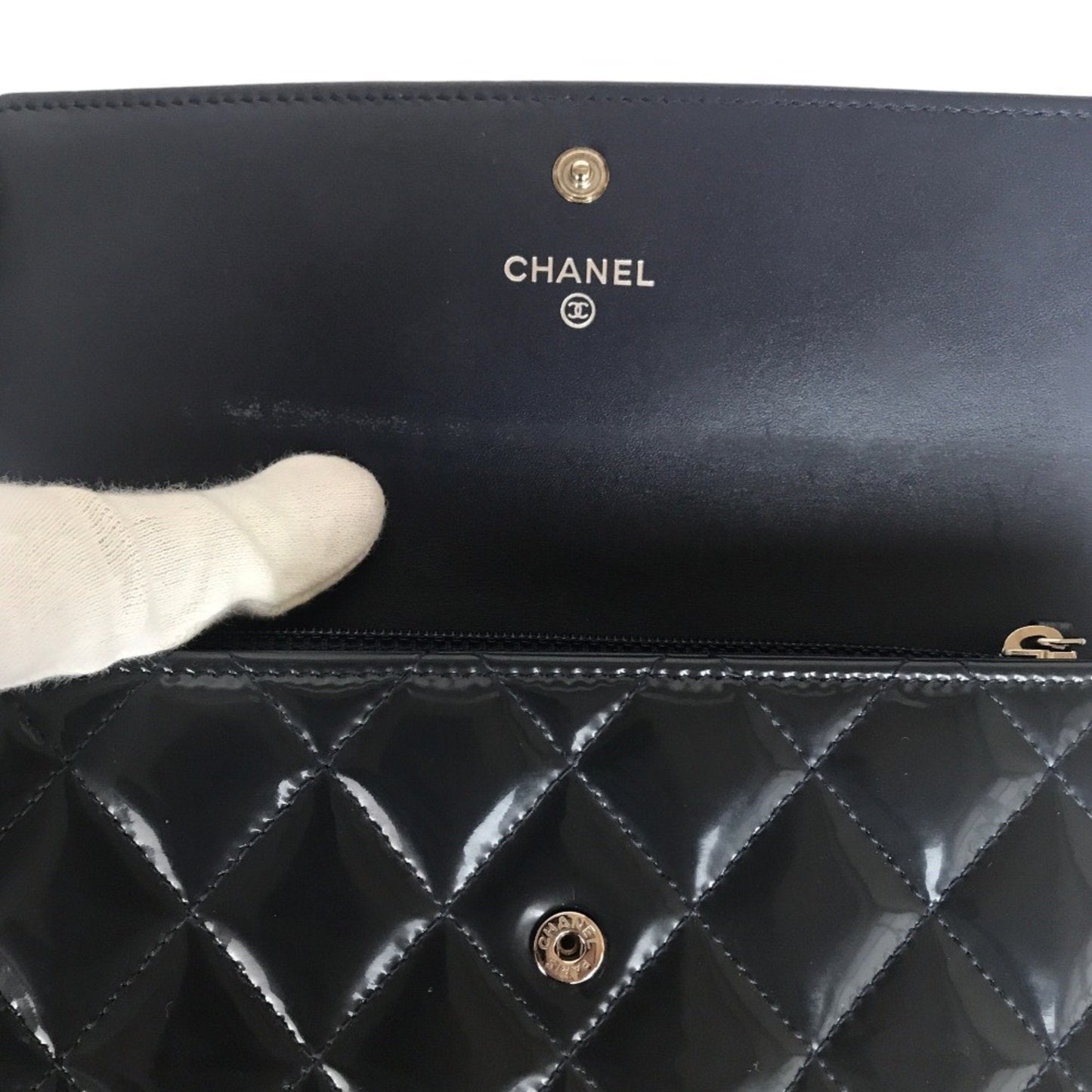 CHANEL Chanel Matelasse Long Wallet for Women Patent Leather Khaki Green Bi-Fold