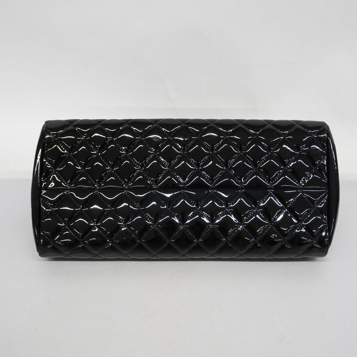 ChanelAuth  Matelasse Shoulder Bag Chain Shoulder Women's Patent Leather Black