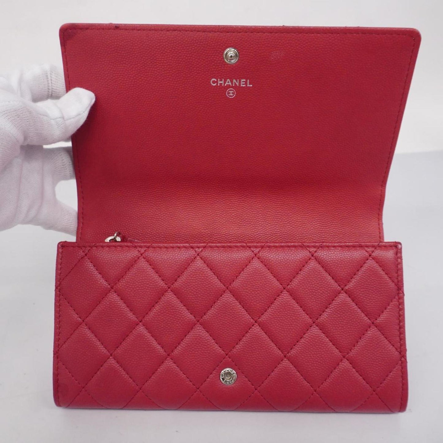 Chanel Long Wallet Matelasse V Stitch Caviar Skin Red Women's