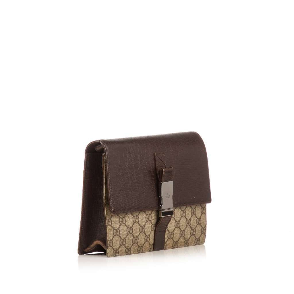GUCCI Brown GG Supreme Canvas Clutch